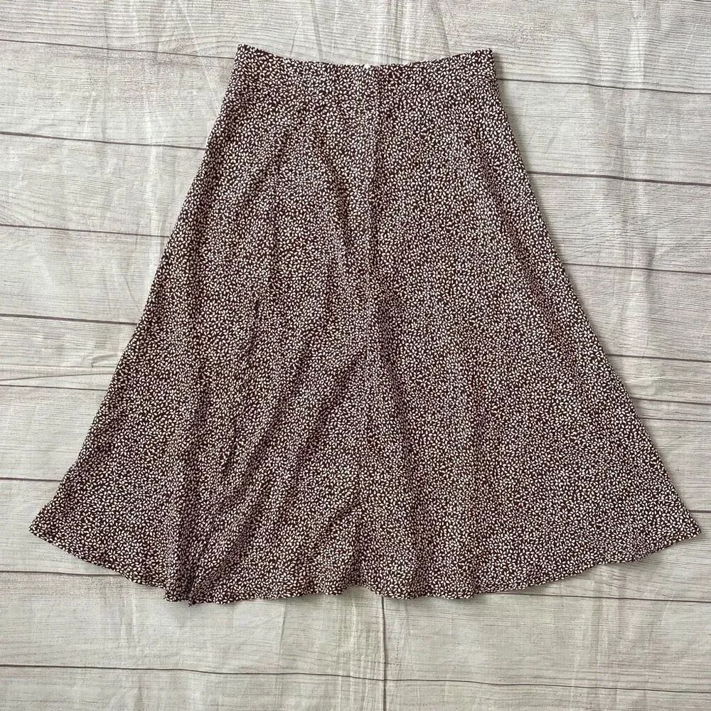 SHEIN women XS/2 flare skirt w/leaf print brown & white